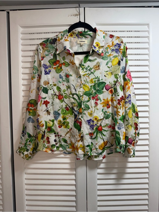 L'AGENCE Tops - L'AGENCE Cream Botanical Print Button-Up Blouse